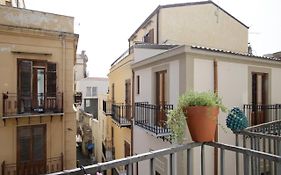 Casa Miqva - Rooms In Shared Apartment